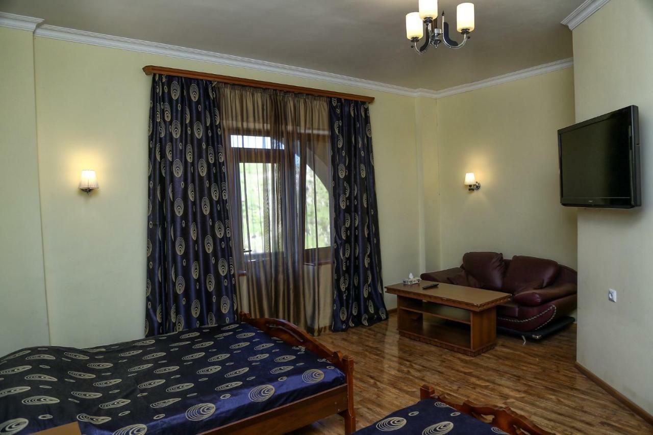 Lara Hotel غوريس المظهر الخارجي الصورة